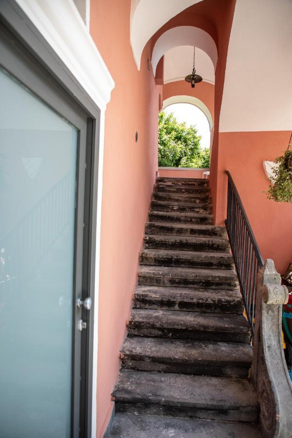 Palazzo D'Aquino Hotel Боскореале Екстериор снимка